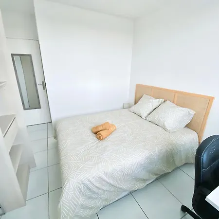 Homestay Privee Dans Partage - - Proche Tram A - Free Wifi - Ref C1 Cenon