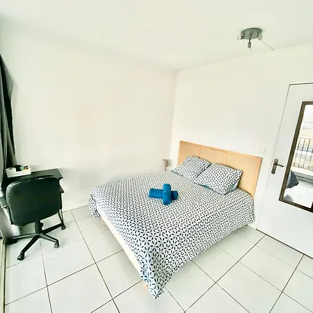 Privee Dans Partage - - Proche Tram A - Free Wifi - Ref C1 Homestay Cenon